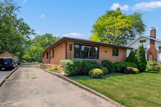 512 Western Ave, Glen Ellyn, IL 60137