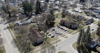 230 N Corning St, Farwell, MI 48622