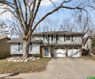 2618 S 152nd Cir, Omaha, NE 68144