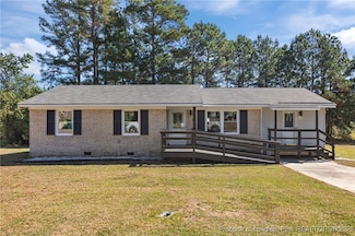 6812 Radial Dr, Fayetteville, NC 28311