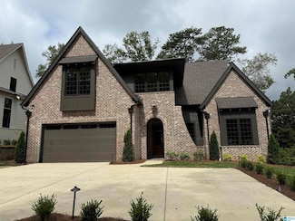 2801 Lucille Ln, Vestavia, AL 35243