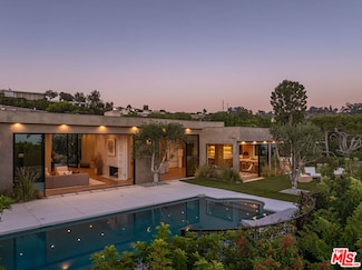 1705 Carla Ridge, Beverly Hills, CA 90210
