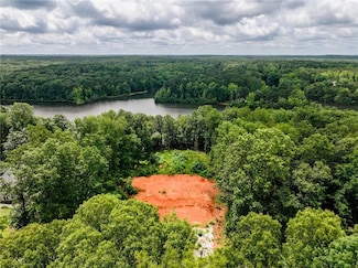 12396 Edgewater Dr, Hampton, GA 30228