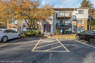30022 W 12 Mile Rd Unit 9, Farmington Hills, MI 48334