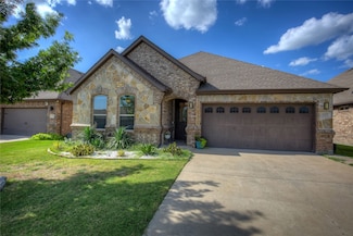 152 Lipan St, Greenville, TX 75402