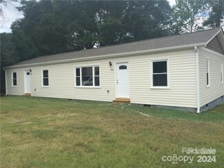 414 E Wilkins St, Dallas, NC 28034