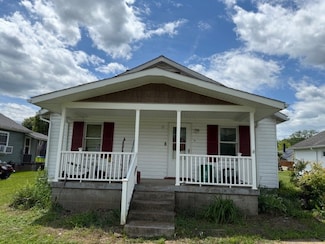 15 Miner Ave, Bentleyville, PA 15314