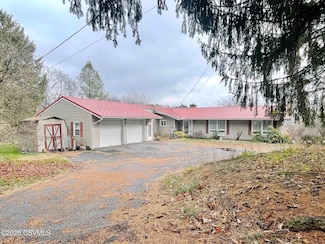 585 Pine Ridge Rd, Lewisburg, PA 17837
