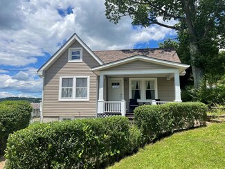 69 Oakland Ave, Wheeling, WV 26003