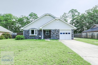 740 Robin Hood Dr, Hinesville, GA 31313