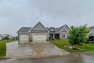 7740 Stonecrop Way, de Forest, WI 53532