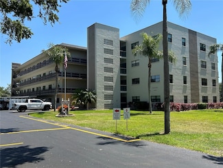 6190 80th St N Unit 204, Saint Petersburg, FL 33709