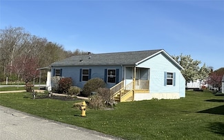 11 Cardinal Ct, Tiverton, RI 02878