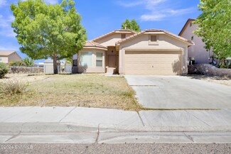 2572 Kentwood Ct, Las Cruces, NM 88011