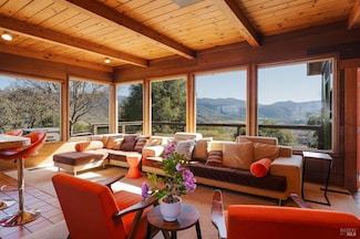 1941 Ridge Rd, Ukiah, CA 95482