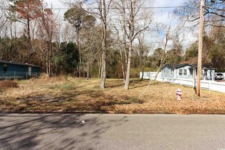208 Dusenberry St, Georgetown, SC 29440