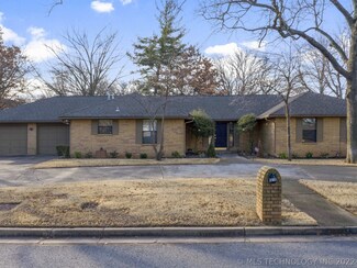 4616 E 76th St, Tulsa, OK 74136