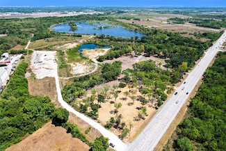 17827 Texas 35, Brookside Vl, TX 77581