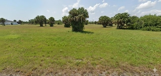 11 Gull Ct, Meadows and Villas, FL 33946