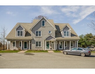 700 Lees River Ave Unit 13, Somerset, MA 02725