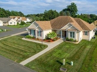 7 Bunker Ln, Chicopee, MA 01020