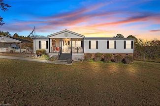 1107 Plantation Way, Trinity, NC 27370