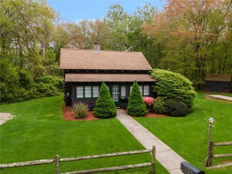 4 Ottawa Trail, Narragansett, RI 02882