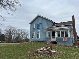 6929 Miller Rd, Newark, NY 14513