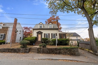 88 Decker St, Milton, MA 02186