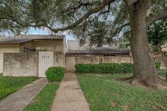 8612 Dairy View Ln, Houston, TX 77072