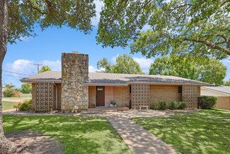 3801 Brookdale Rd, Benbrook, TX 76116