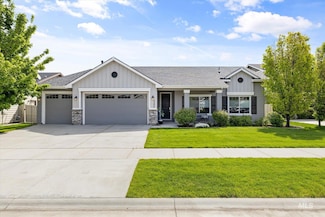 9296 S Russell Ave, Kuna, ID 83634