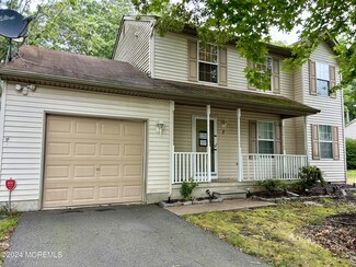7 Rosemont Ln, Tuckerton, NJ 08087