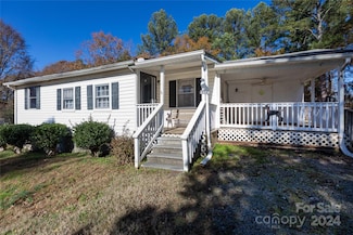 1020 Harper Keefe Rd, Fort Mill, SC 29707