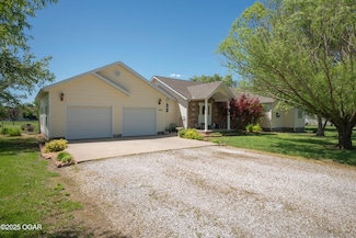 1362 Meadowview Ln, Diamond, MO 64840