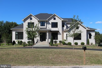 1002 Springvale Rd, Great Falls, VA 22066