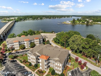 300 Midyette St Unit B5, Oriental, NC 28571