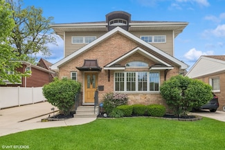 914 Meadowcrest Rd, La Grange Park, IL 60526