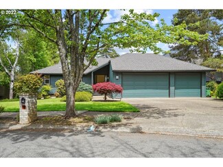 659 Livingood Ln, Lake Oswego, OR 97034