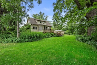 6838 N Range Line Rd, Milwaukee, WI 53209