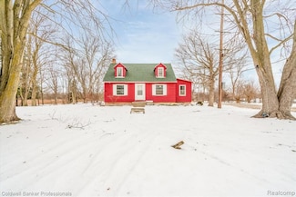 10485 Willis Rd, Willis, MI 48191