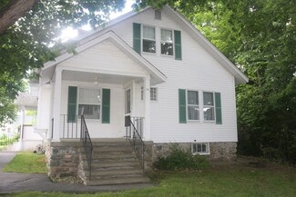 30 Standish St, Worcester, MA 01604