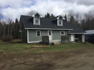 477 Veilleux Rd, North Troy, VT 05859