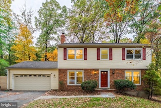 1508 Hiddenbrook Dr, Herndon, VA 20170