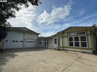 865 Western Way, Florence, OR 97439