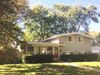 438 Sheryl Ln, Glenview, IL 60025