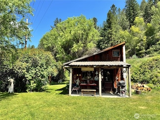 390 Customs Rd, Curlew, WA 99118