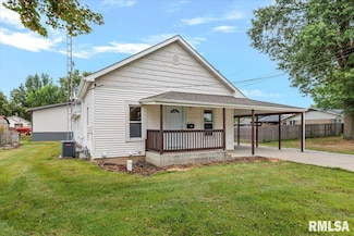 158 E Monroe St, Auburn, IL 62615