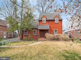 317 Roosevelt Ave, Folsom, PA 19033