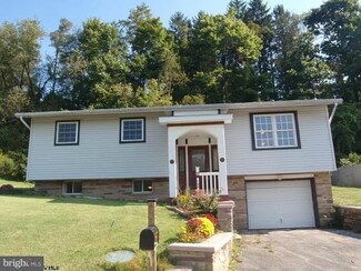 109 Charles St, Kingwood, WV 26537